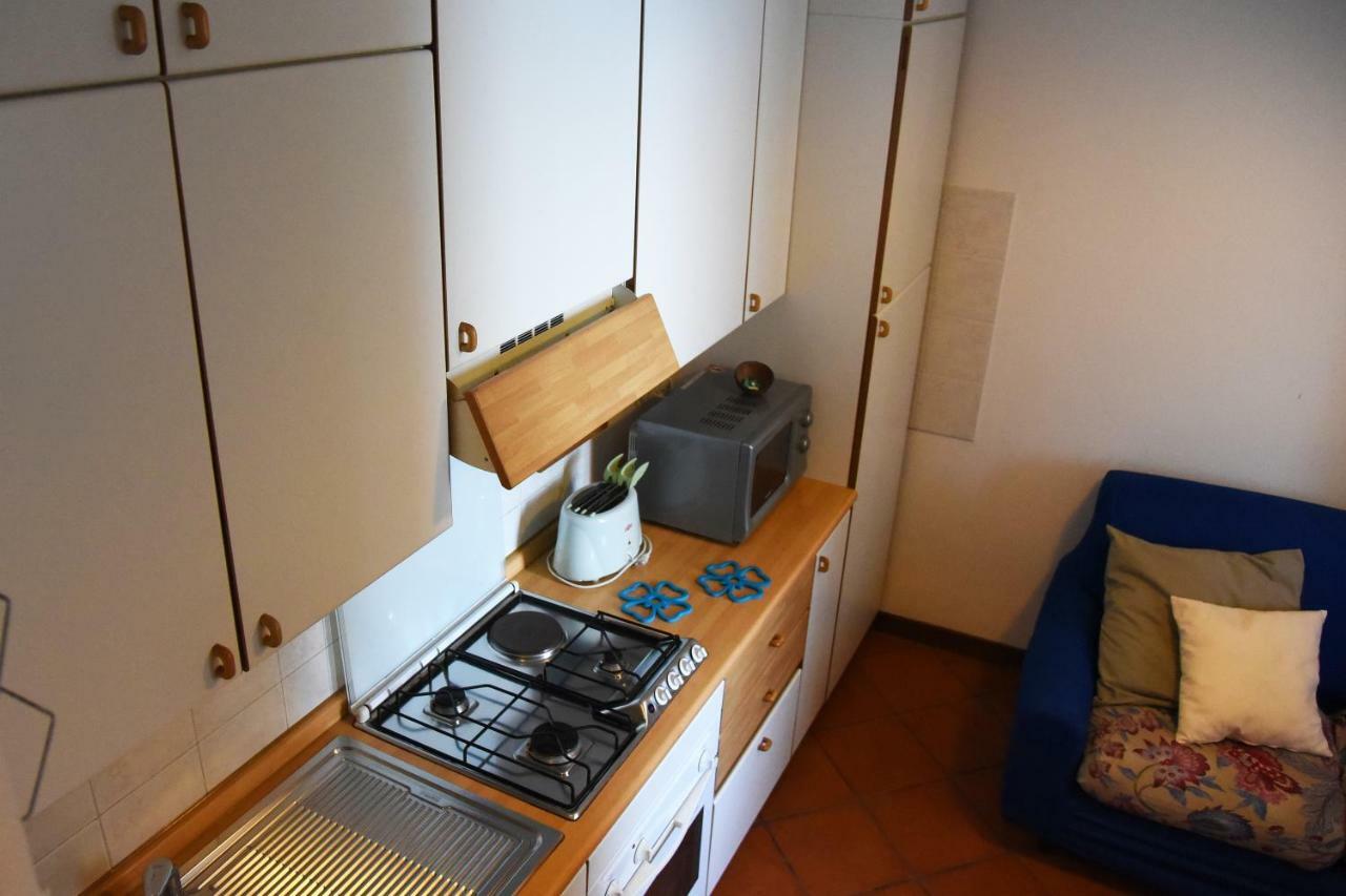 Apartamento Cozy Garden Retrait Varenna Exterior foto