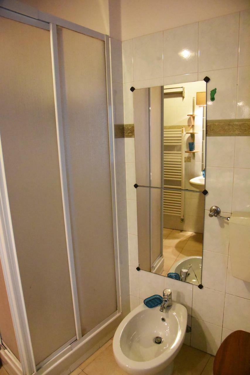Apartamento Cozy Garden Retrait Varenna Exterior foto