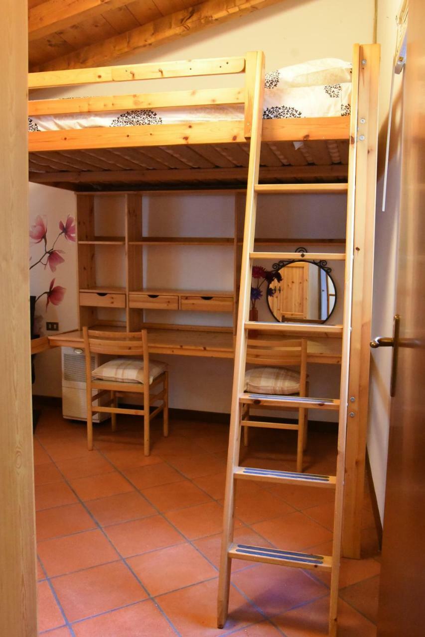 Apartamento Cozy Garden Retrait Varenna Exterior foto